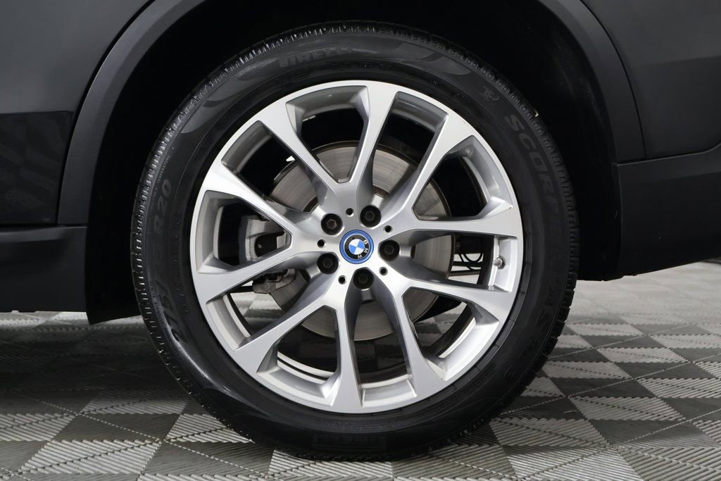 Used 2023 BMW X5 xDrive45e w/ Executive Package image 16