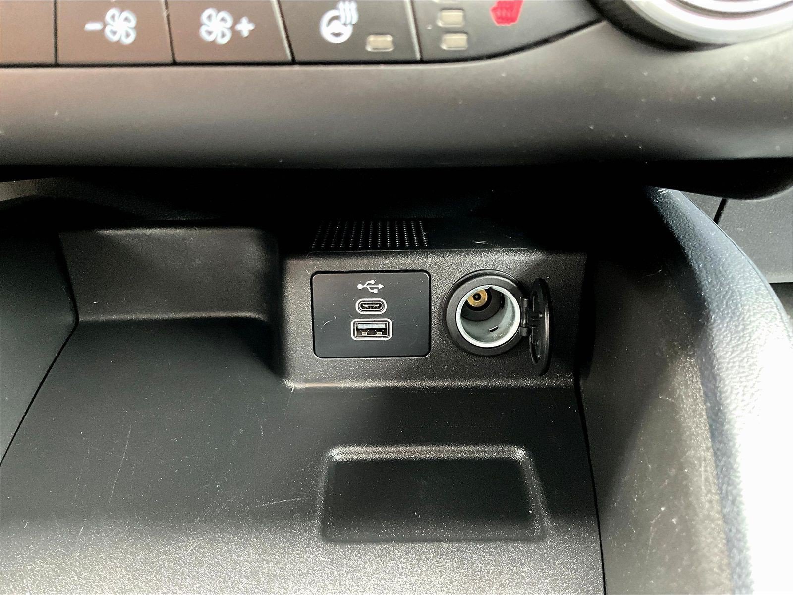 Used 2024 Ford Escape Active AWD/4WD image 19