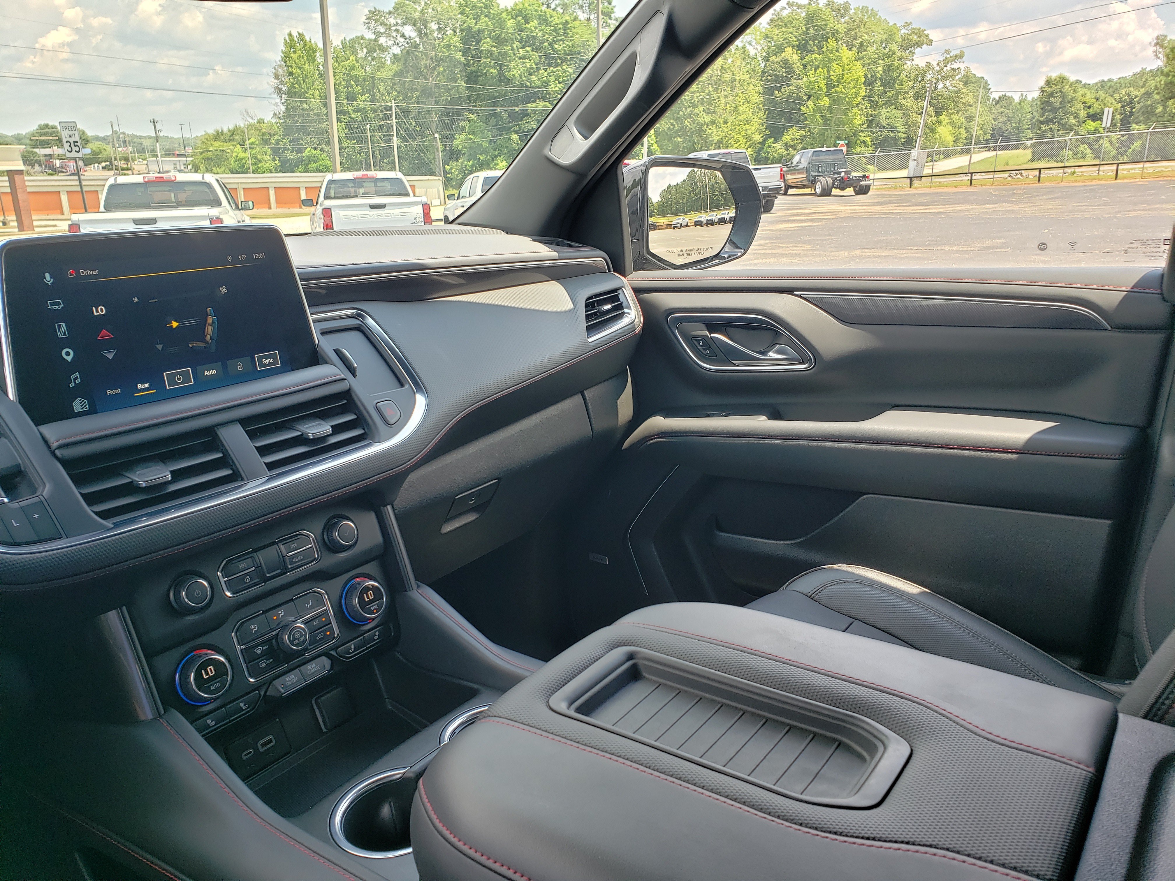 Used 2023 Chevrolet Tahoe RST w/ Luxury Package RWD image 23