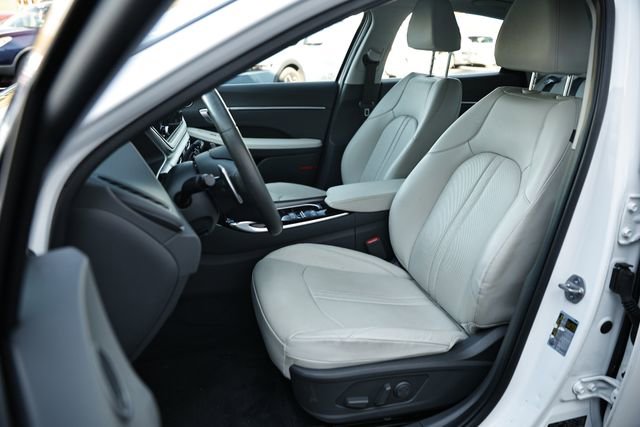 Used 2023 Hyundai Sonata Limited image 20