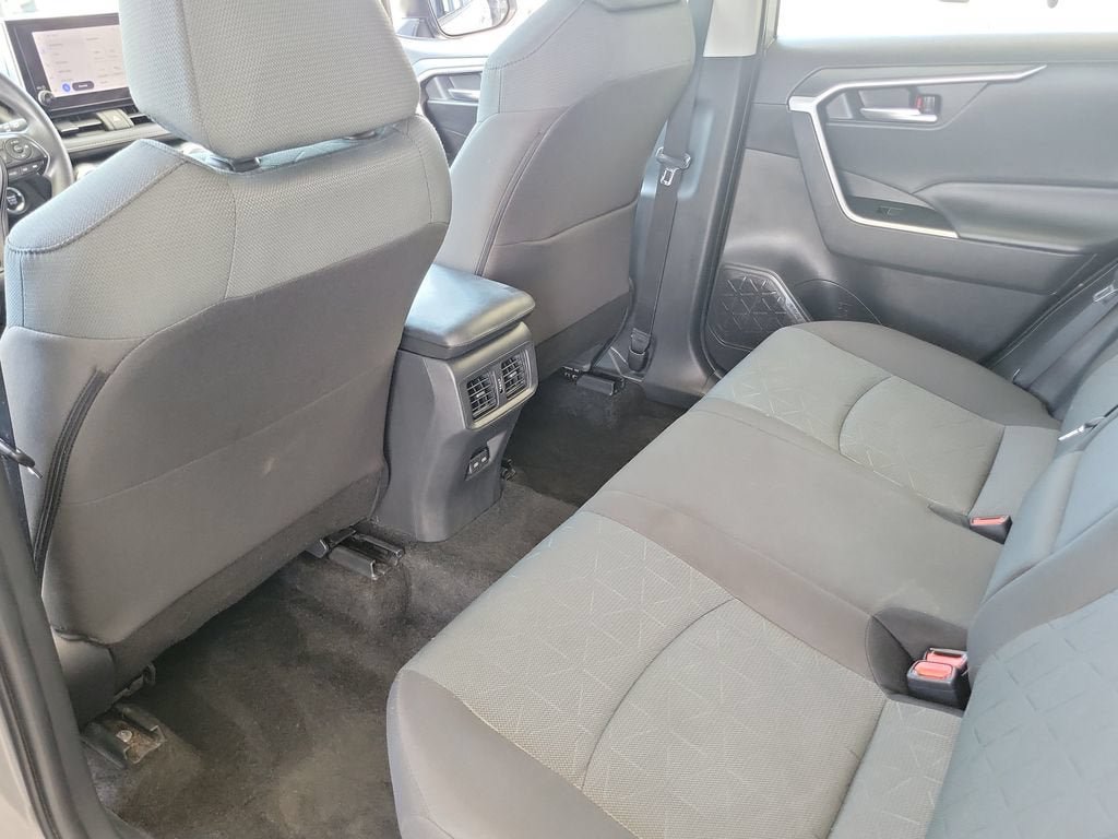Used 2024 Toyota RAV4 XLE FWD image 14