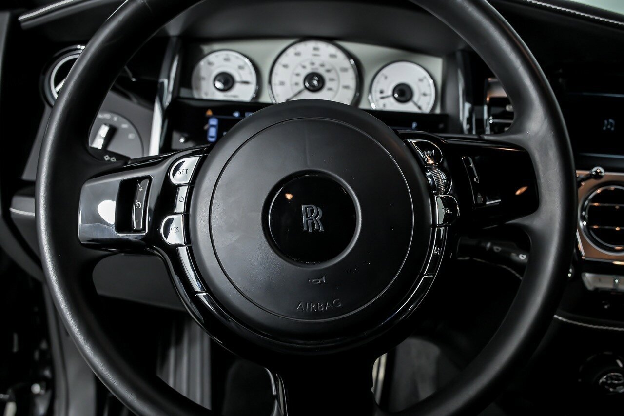 Used 2020 Rolls-Royce Ghost RWD image 29