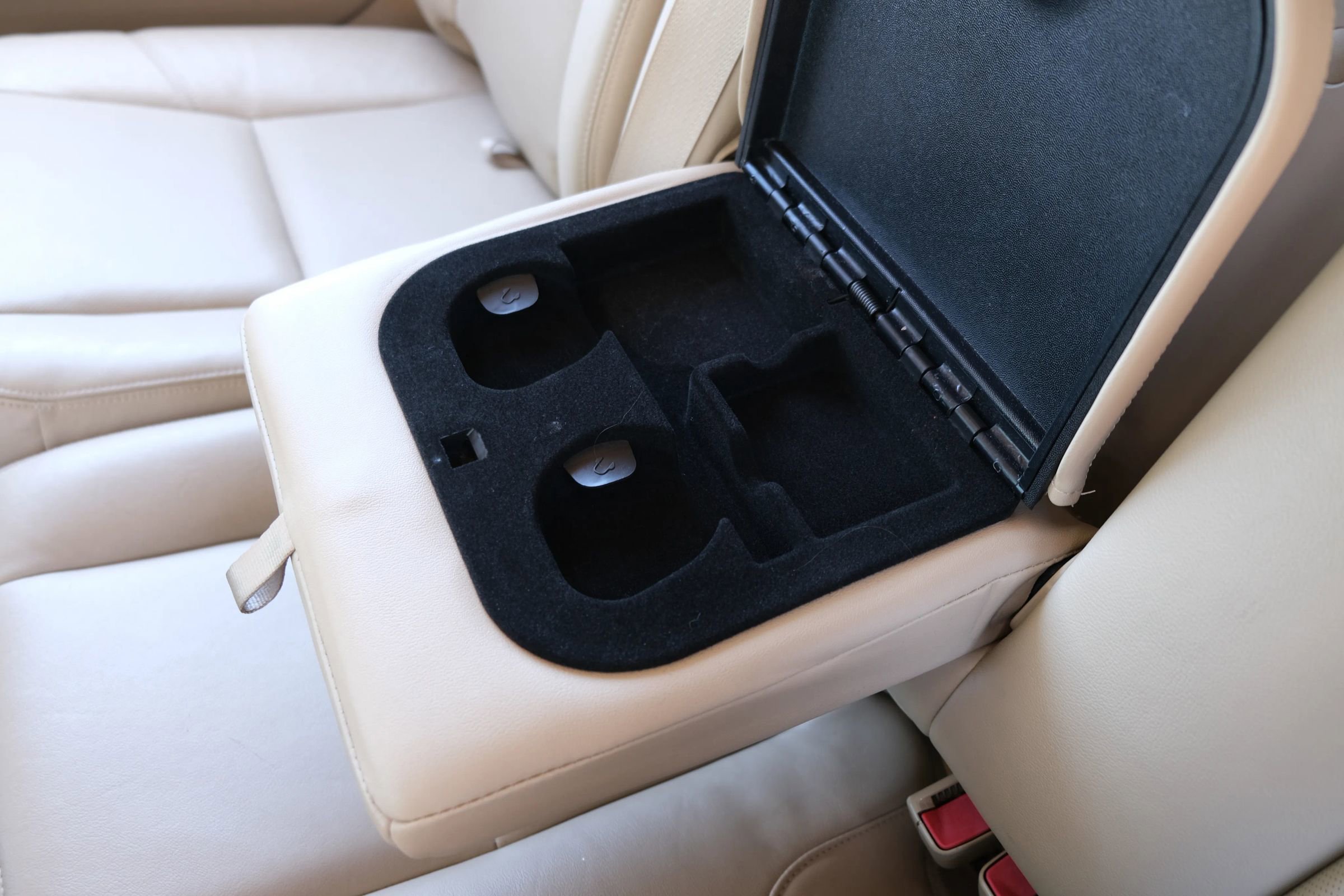 Used 2013 Cadillac Escalade EXT Premium image 23