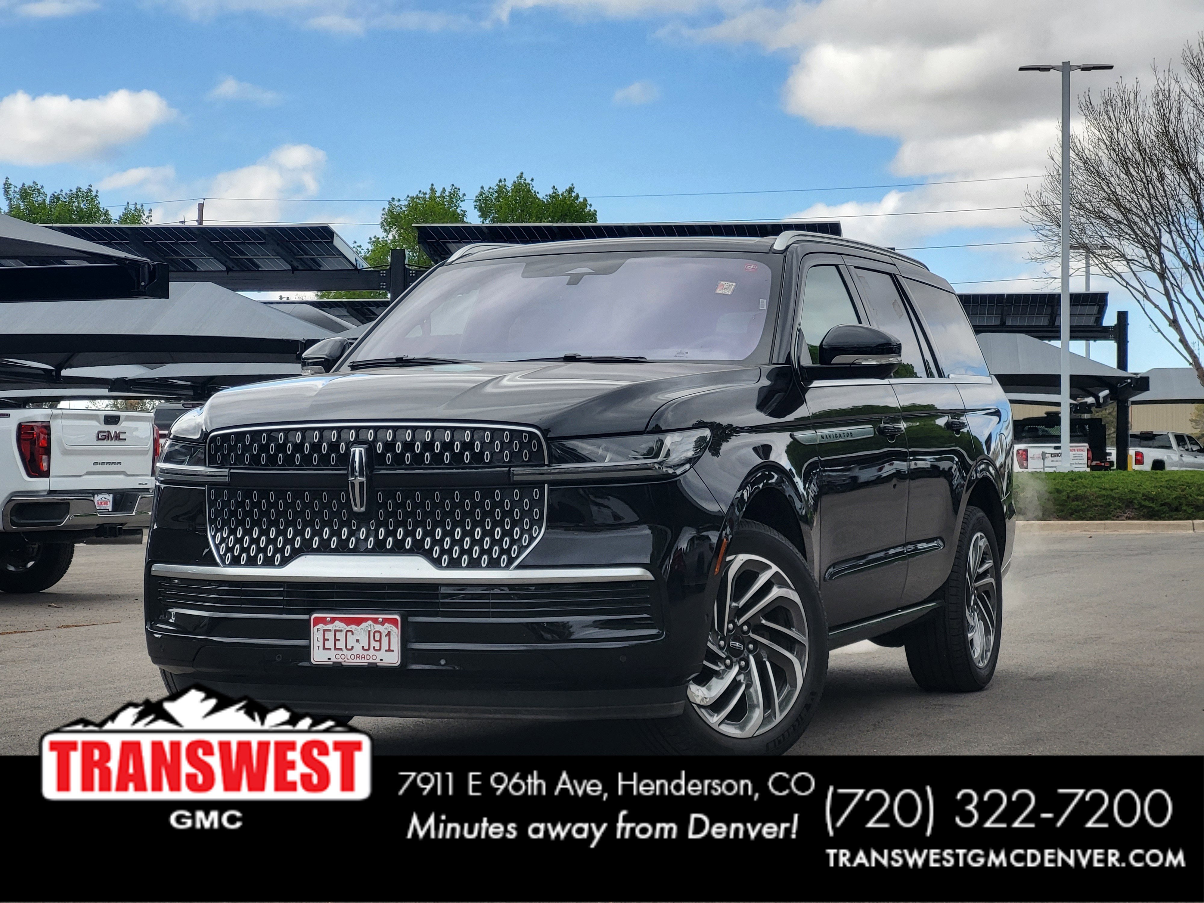 Used 2025 Lincoln Navigator Reserve image 1