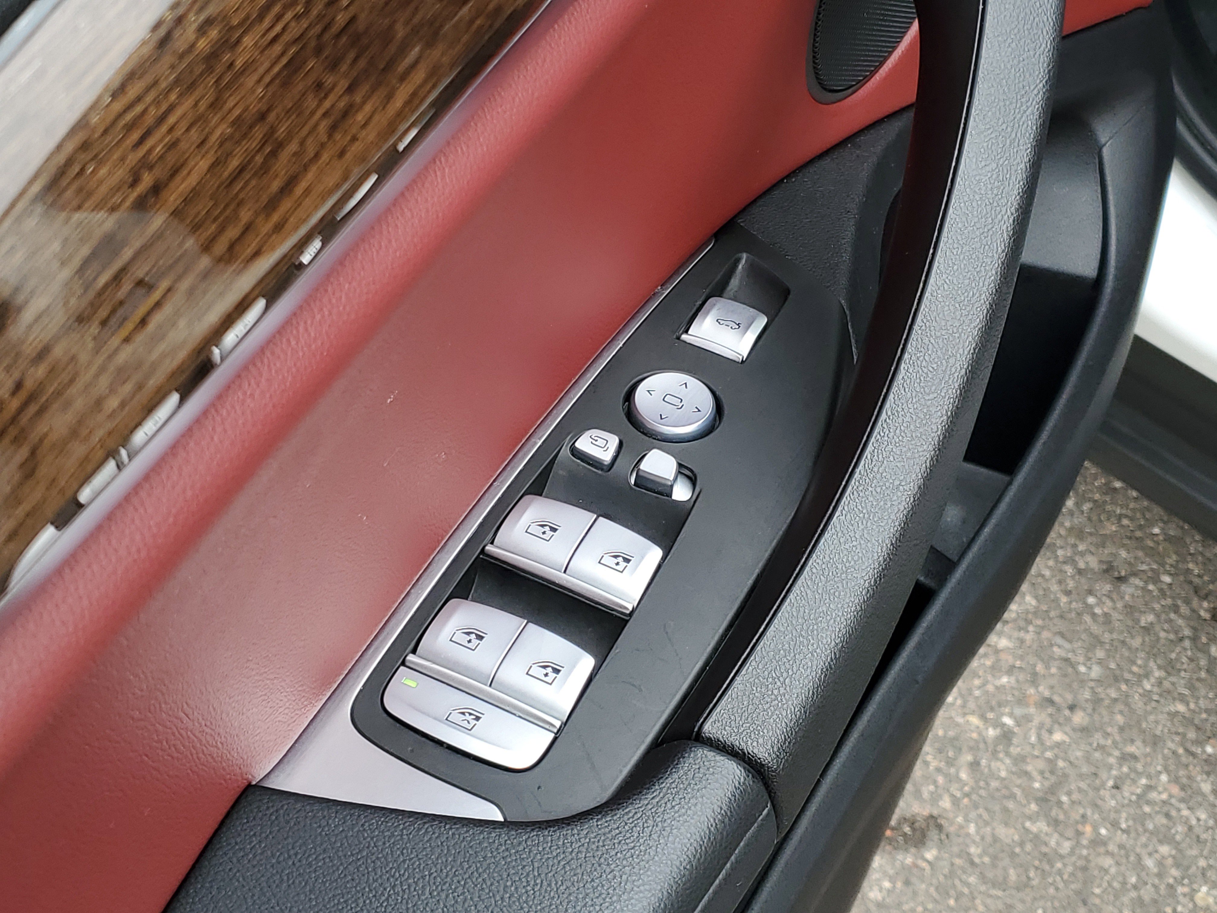 Used 2023 BMW X4 xDrive30i image 6