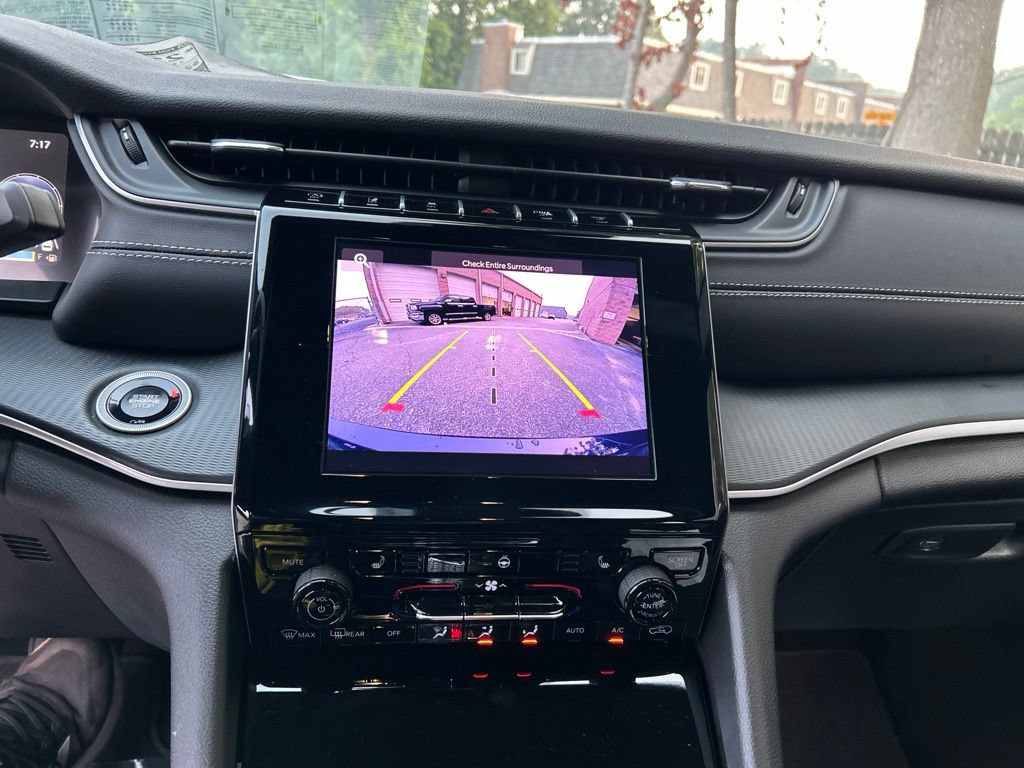 New 2025 Jeep Grand Cherokee L Laredo AWD/4WD image 21