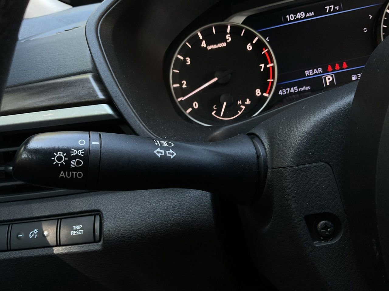 Used 2025 Nissan Sentra S FWD image 33