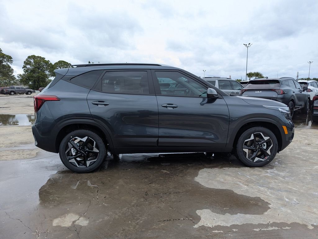 New 2026 Kia Seltos S FWD image 9