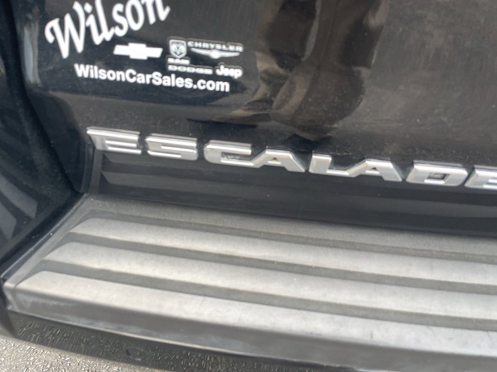 Used 2018 Cadillac Escalade ESV Luxury AWD/4WD image 7