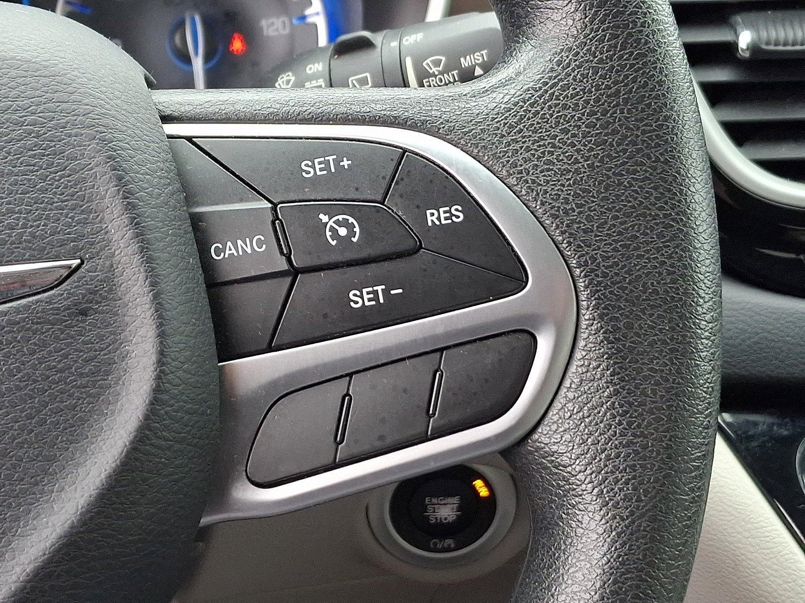 Used 2017 Chrysler Pacifica Touring w/ Tire & Wheel Group image 21