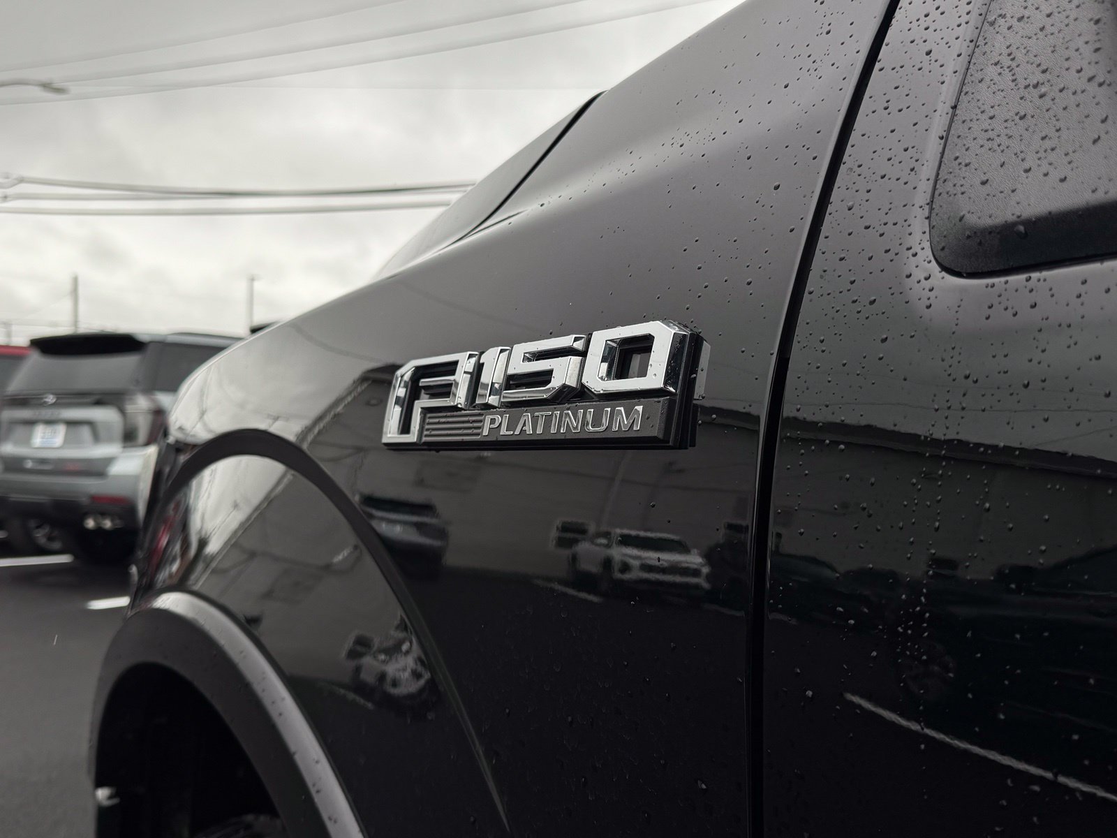 Used 2018 Ford F150 Platinum w/ Equipment Group 701A Luxury AWD/4WD image 40
