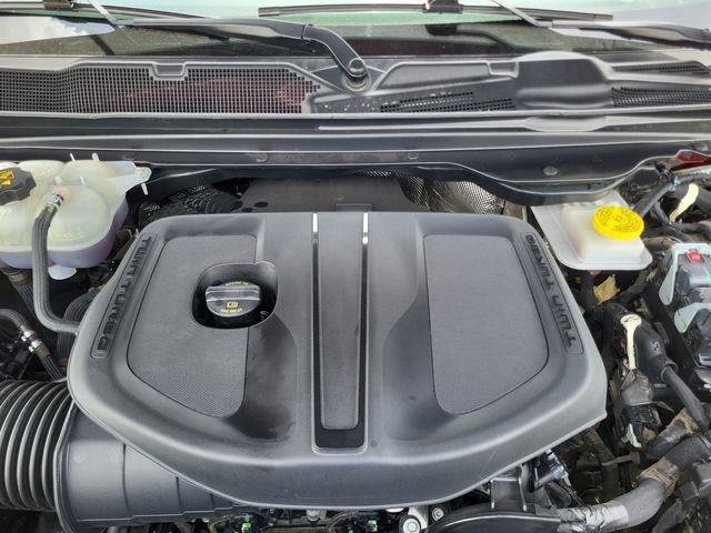 Used 2025 RAM 1500 Laramie AWD/4WD image 24