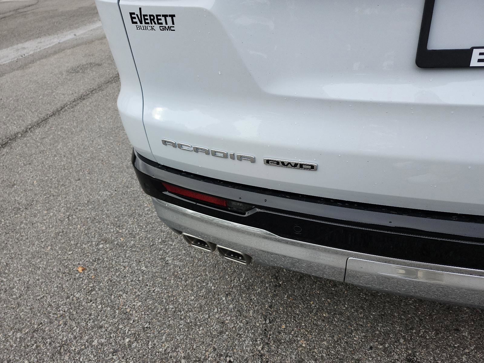 New 2026 GMC Acadia Denali w/ Super Cruise Package image 4