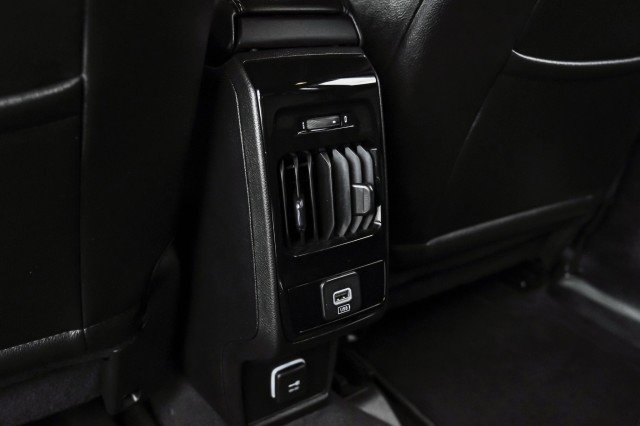 Used 2024 Jeep Compass Latitude AWD/4WD image 34