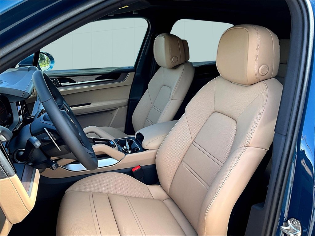 New 2026 Porsche Cayenne image 5