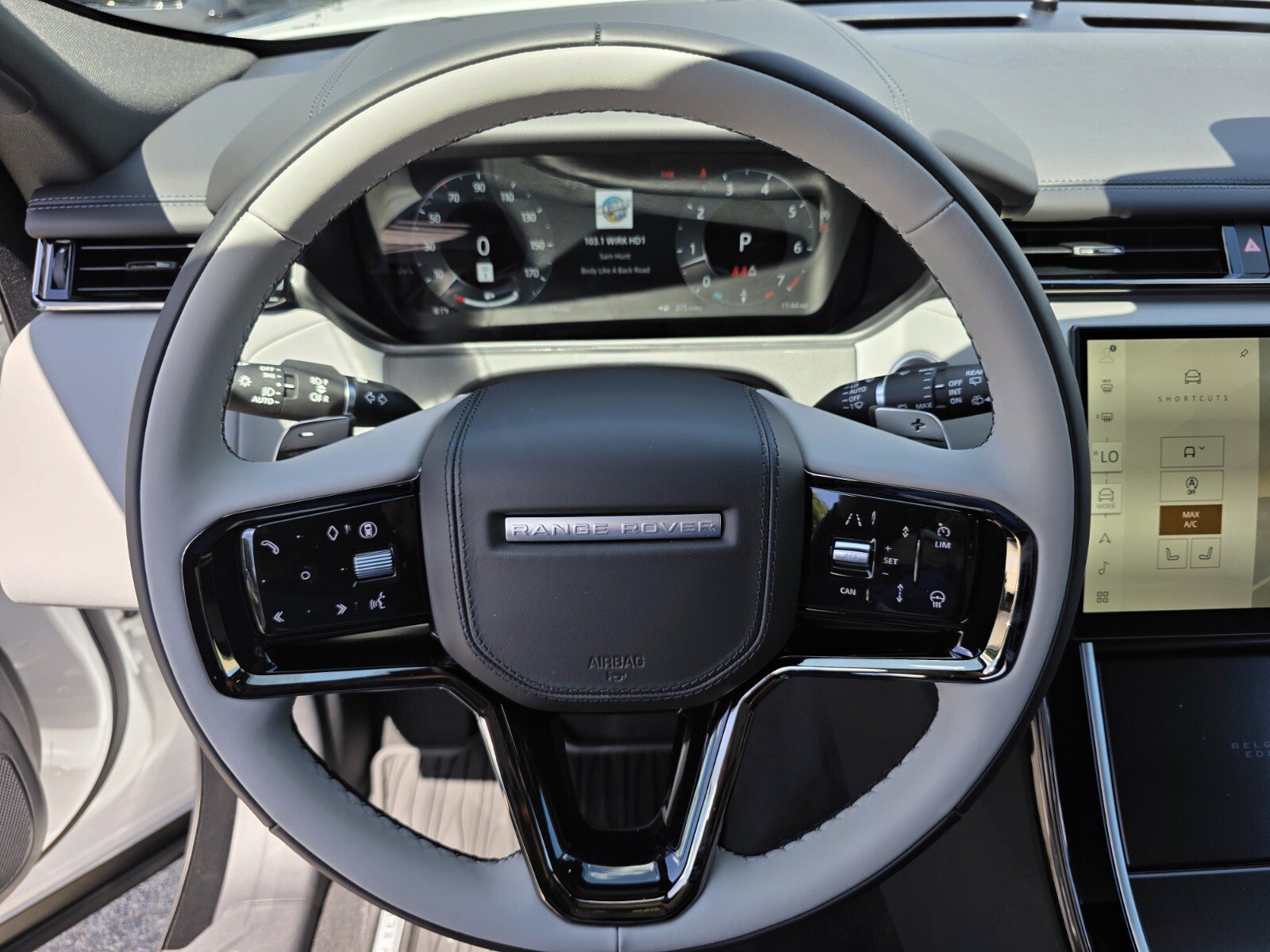New 2026 Land Rover Range Rover Velar Belgravia AWD/4WD image 16