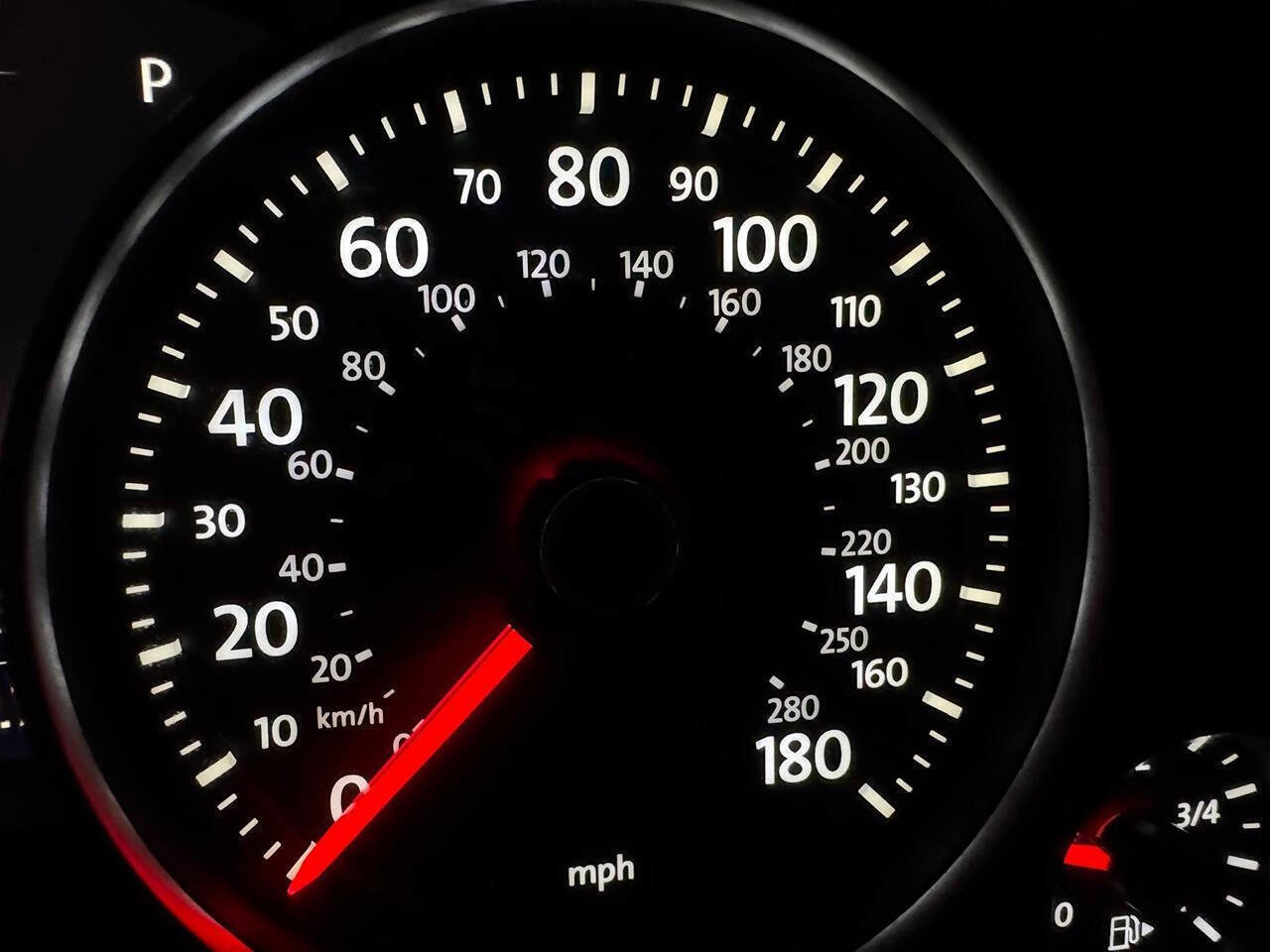 Used 2014 Volkswagen Touareg TDI image 23