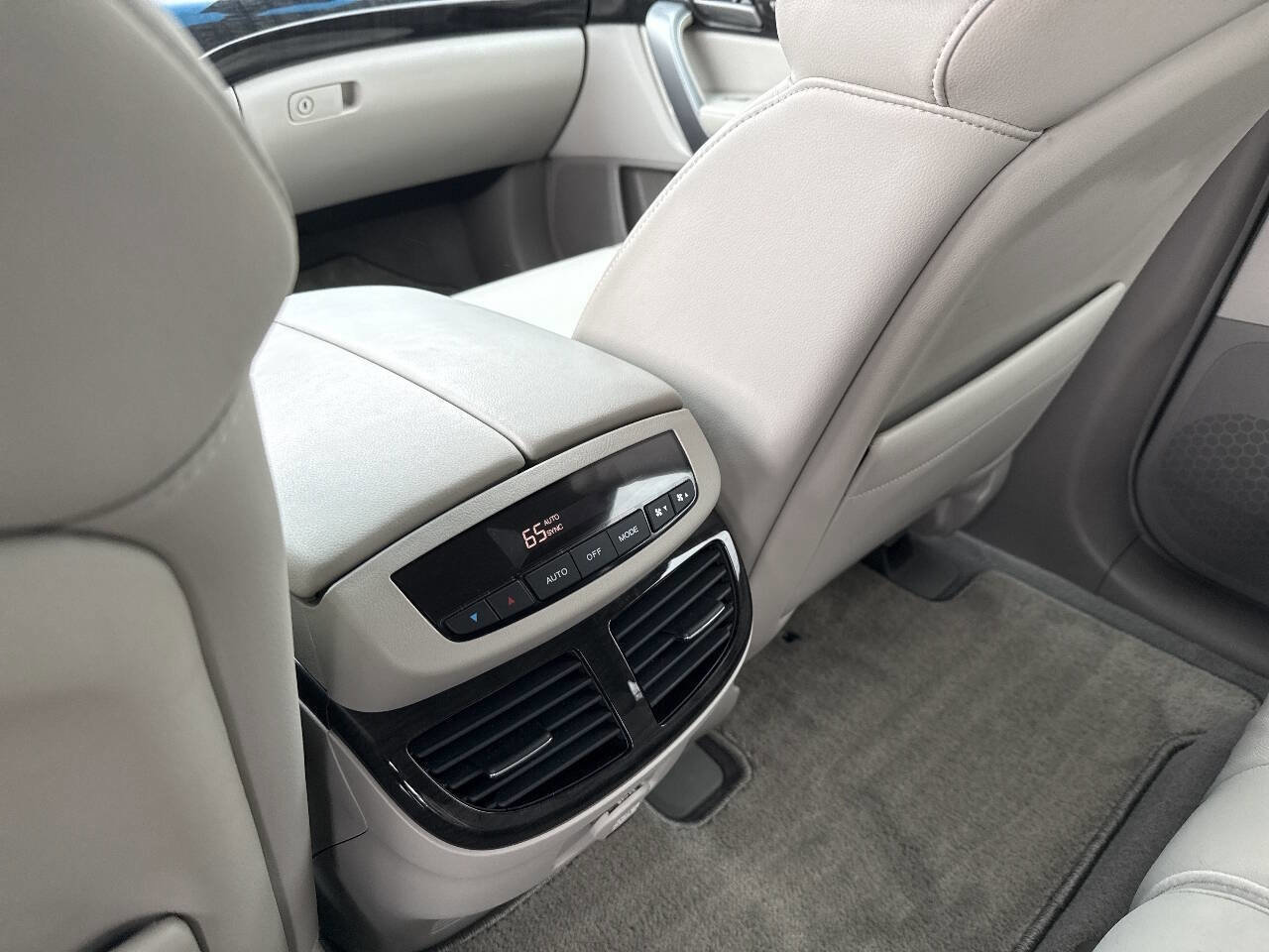 Used 2008 Acura MDX w/ Technology Package image 40