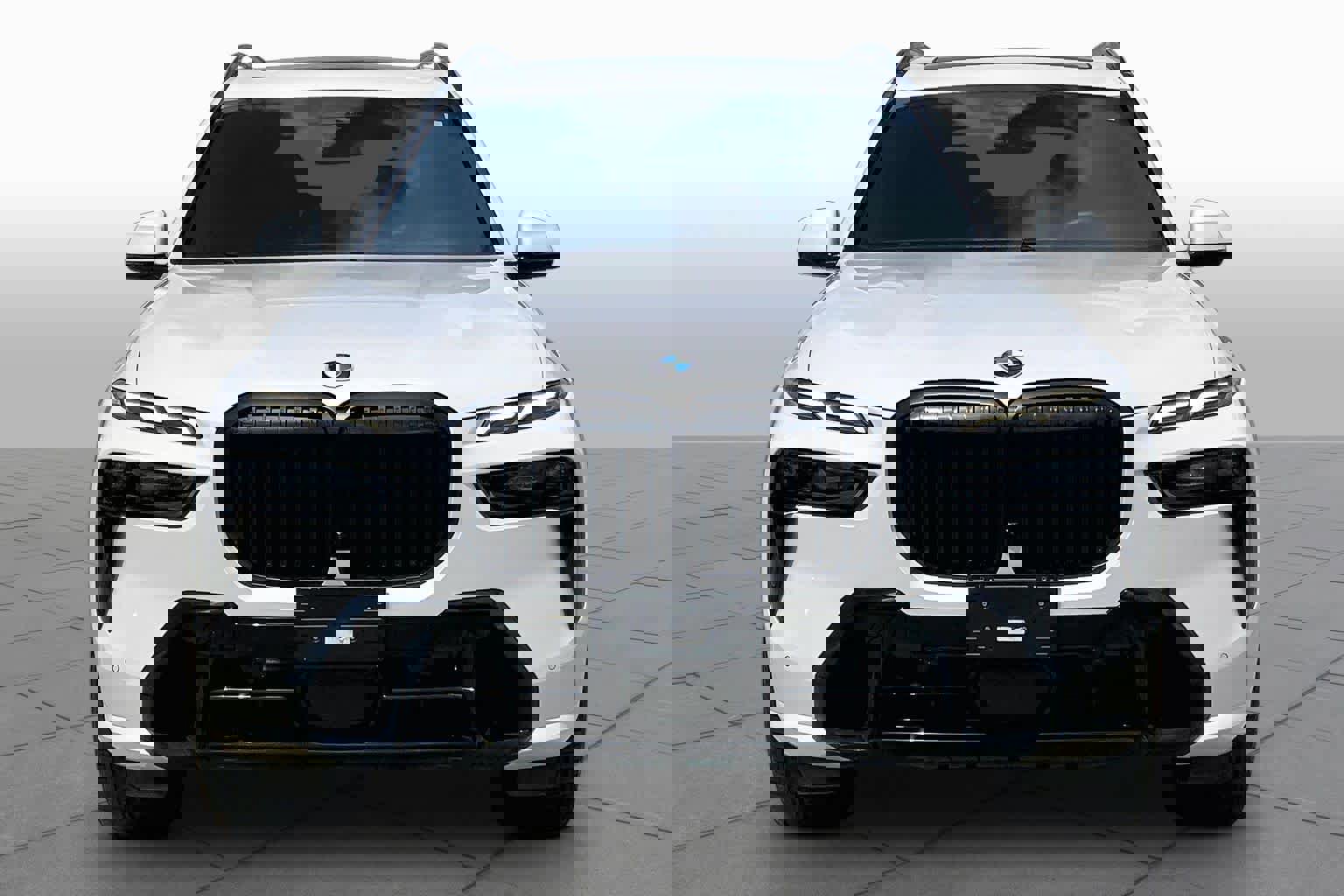 Used 2024 BMW X7 xDrive40i w/ M Sport Package image 3