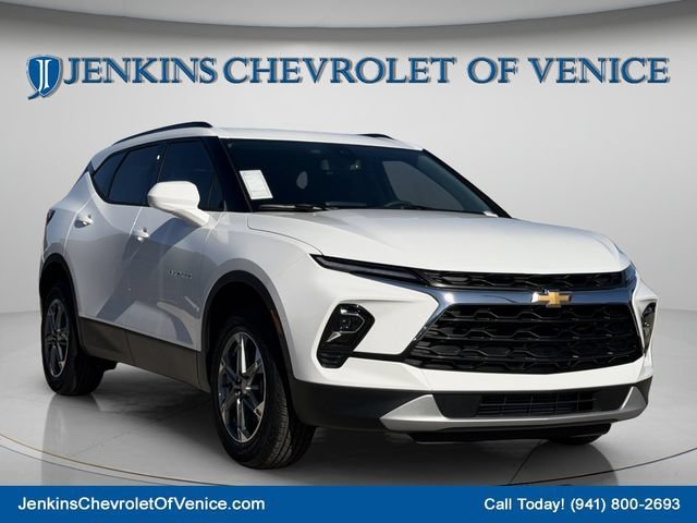 New 2026 Chevrolet Blazer LT w/ Convenience Package FWD image 2