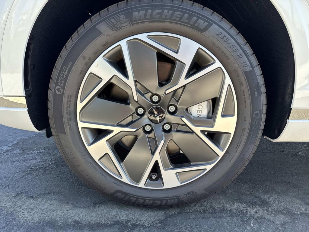 New 2026 Genesis Electrified GV70 image 13