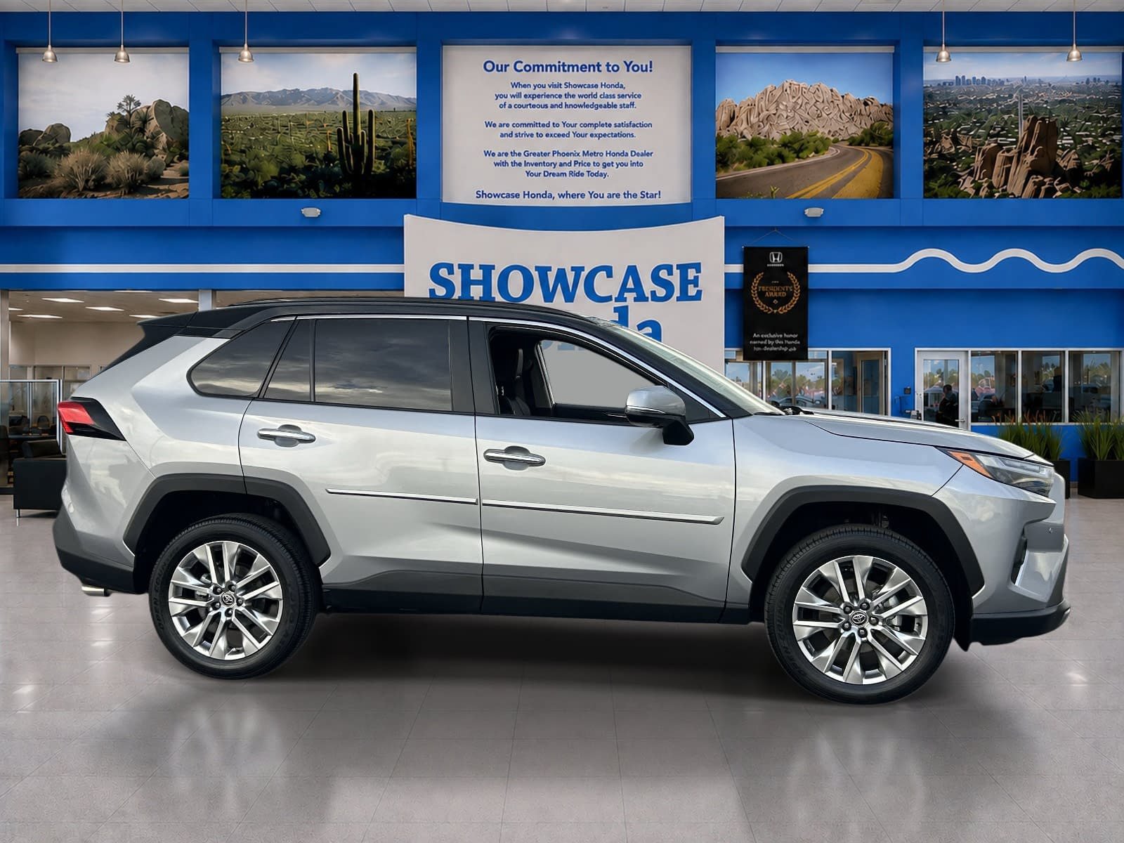 Used 2025 Toyota RAV4 Limited w/ Advanced Technology Package FWD image 7