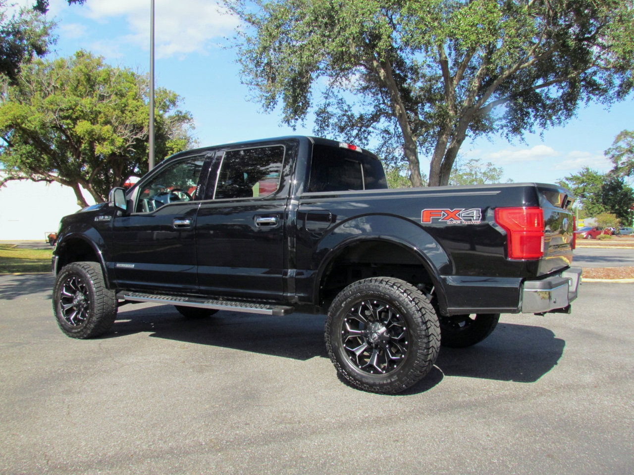 Used 2018 Ford F150 Lariat image 6