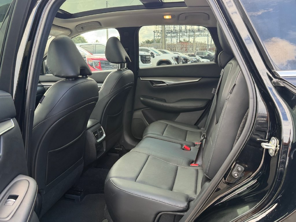 Used 2023 INFINITI QX50 Luxe FWD image 11