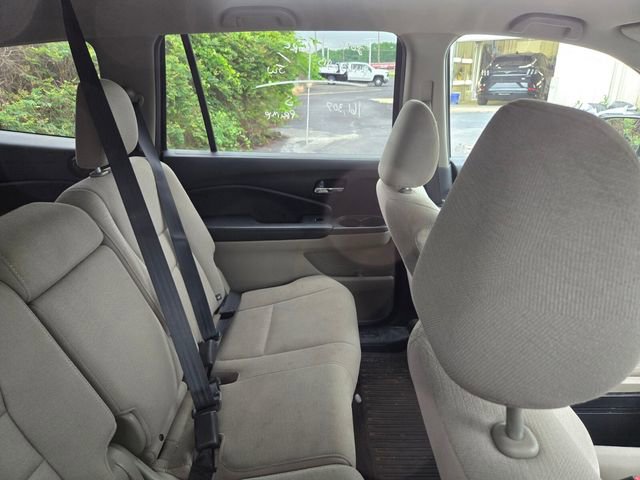 Used 2016 Honda Pilot EX image 3