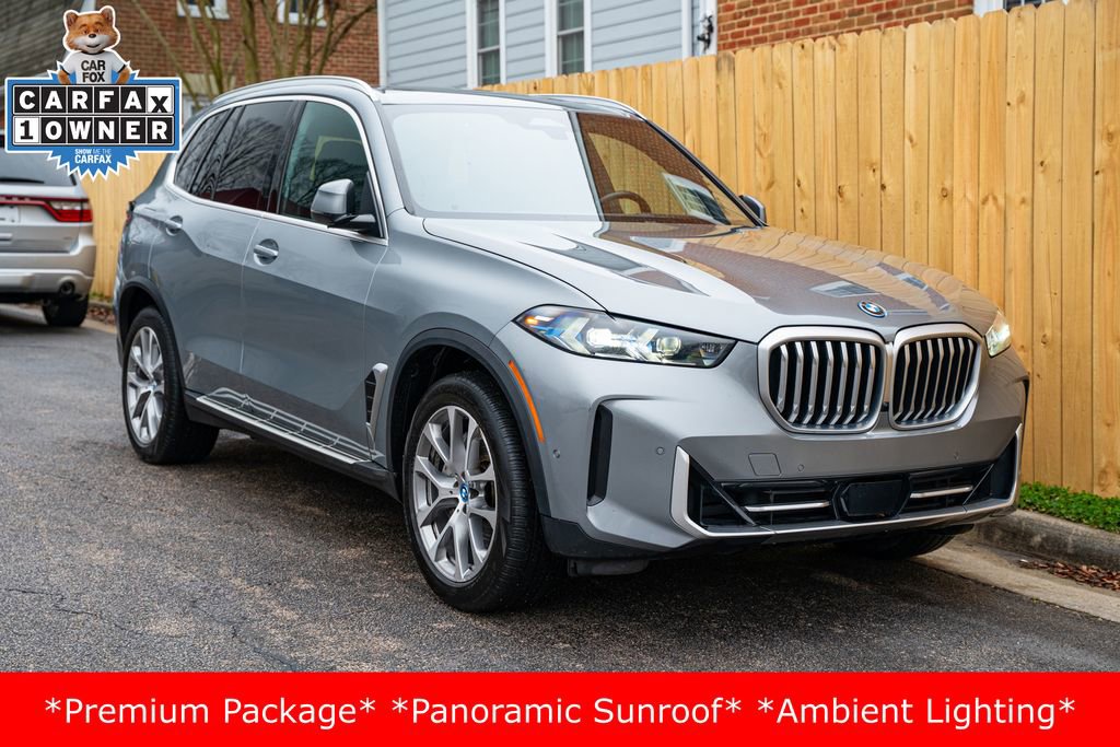 Used 2025 BMW X5 xDrive50e image 3
