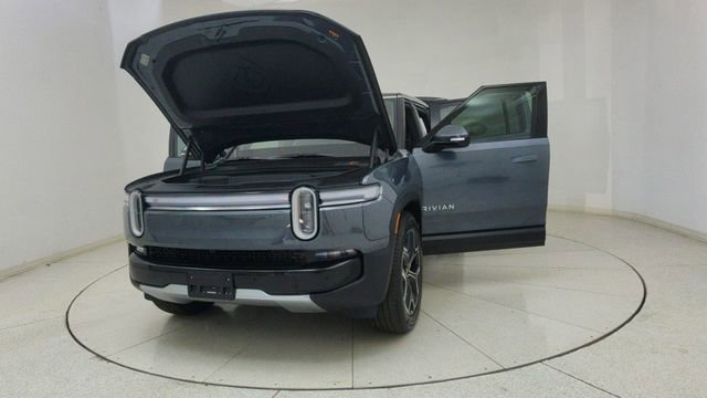 Used 2025 Rivian R1S Adventure image 74