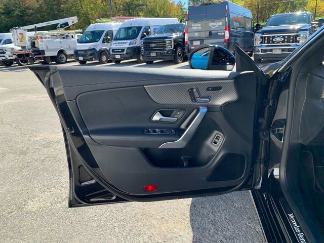 Used 2025 Mercedes-Benz CLA 250 4MATIC image 17