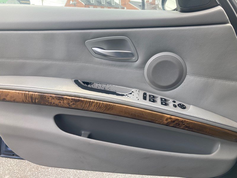 Used 2006 BMW 325i Sedan RWD image 12