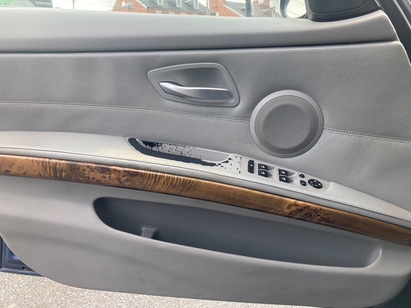 Used 2006 BMW 325i Sedan RWD image 12
