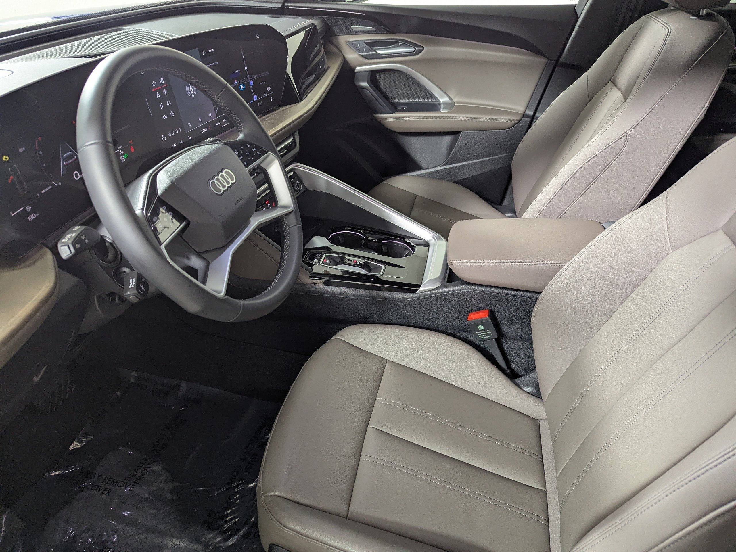 Certified 2025 Audi Q5 Premium Plus w/ Premium Plus image 24