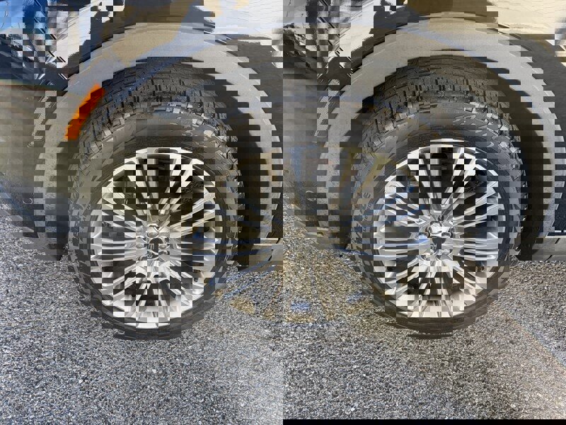 Used 2016 Lincoln MKX Reserve w/ Technology Package image 13