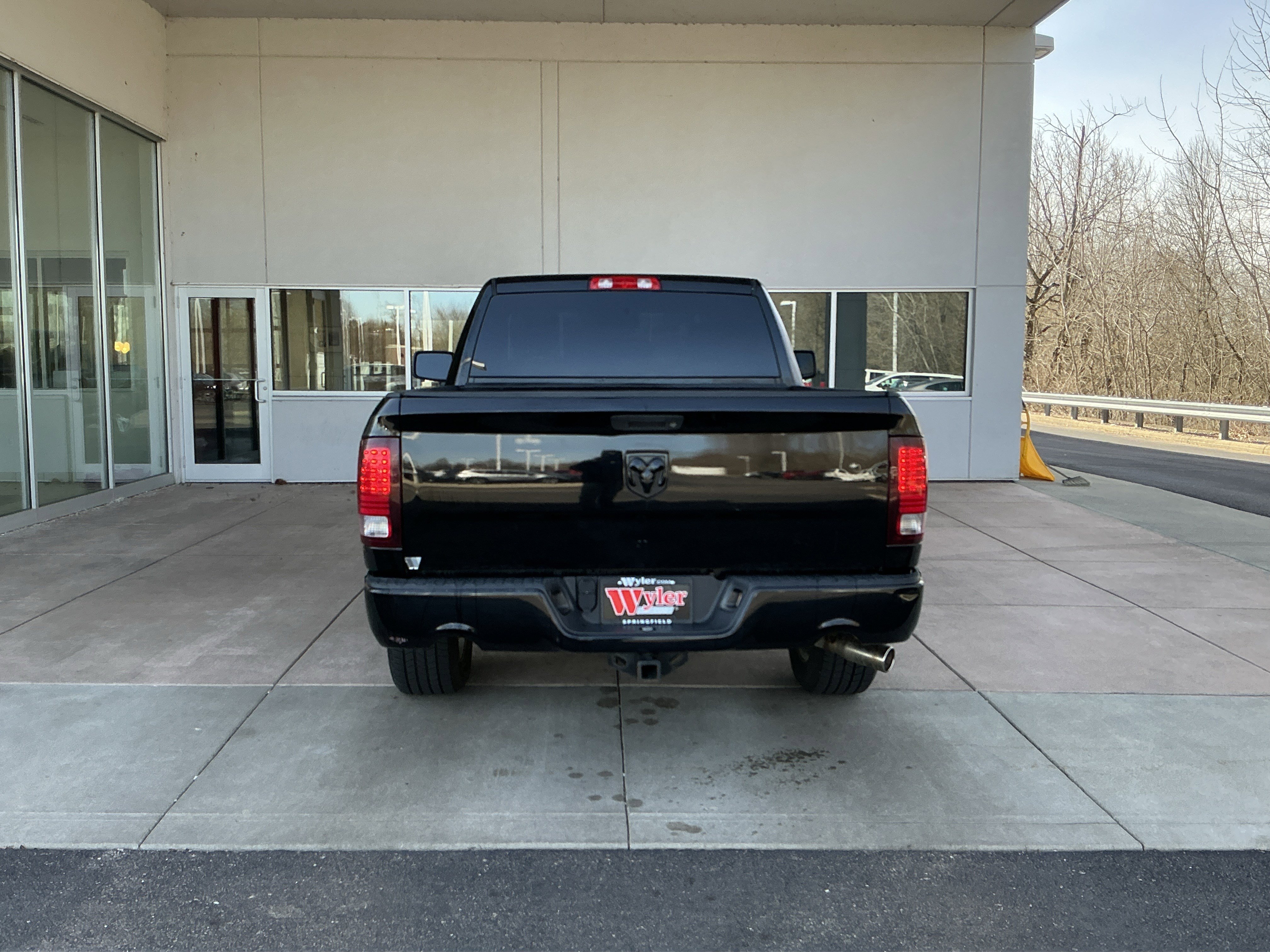 Used 2015 RAM 1500 Tradesman w/ Power & Remote Entry Group image 21
