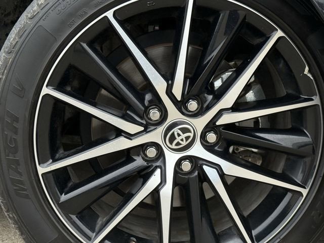 Used 2024 Toyota Camry SE FWD image 9