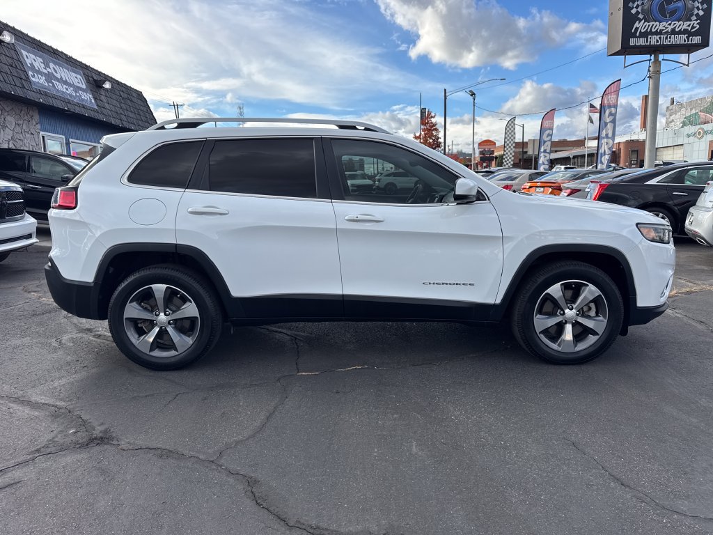 Used 2019 Jeep Cherokee Limited AWD/4WD image 6