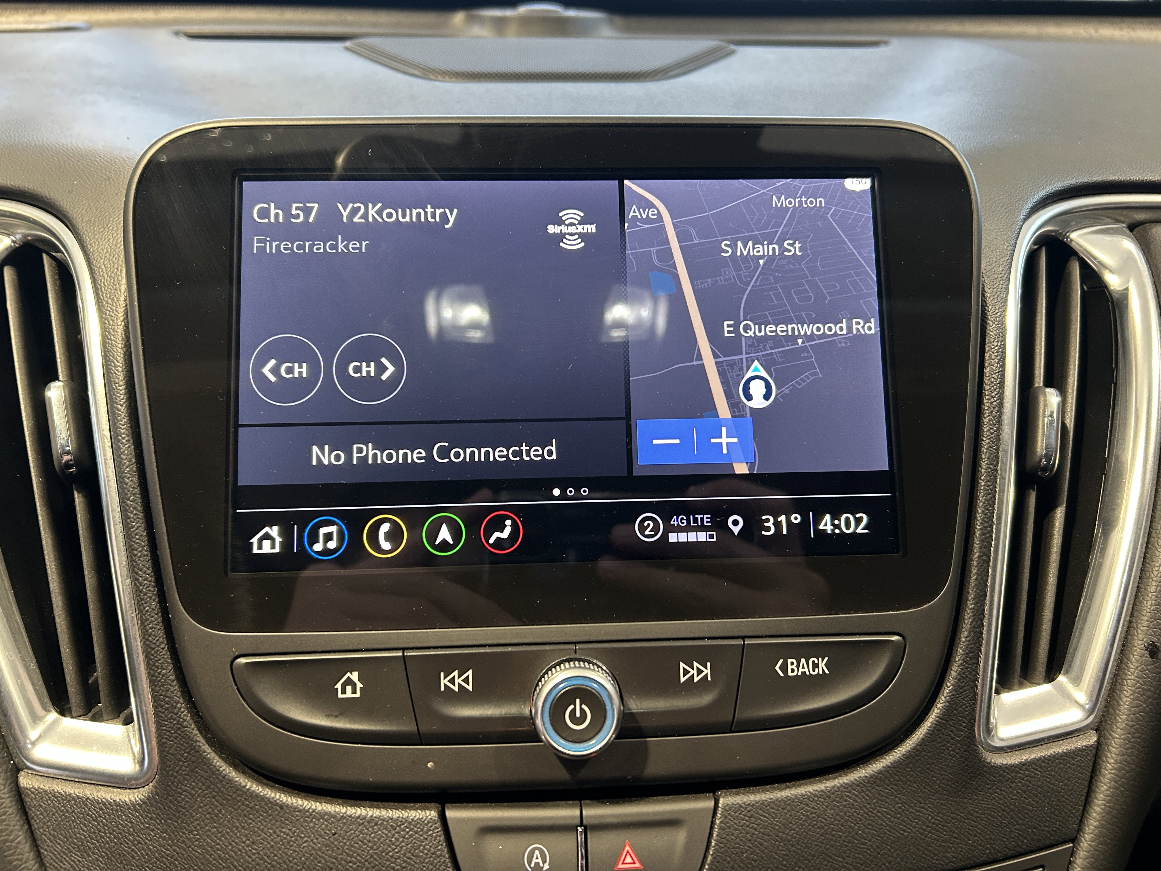 Used 2024 Chevrolet Malibu LT image 14