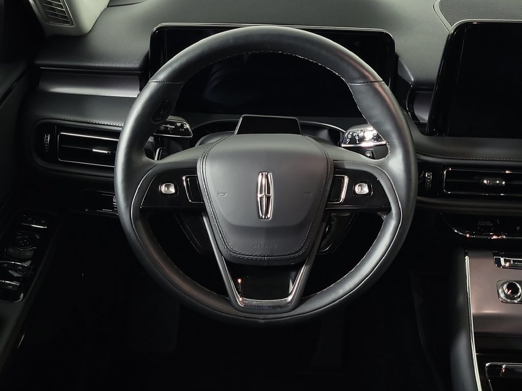 New 2026 Lincoln Aviator 2WD image 11