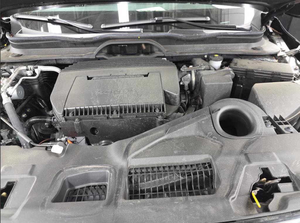 Used 2025 Honda Pilot Touring image 11