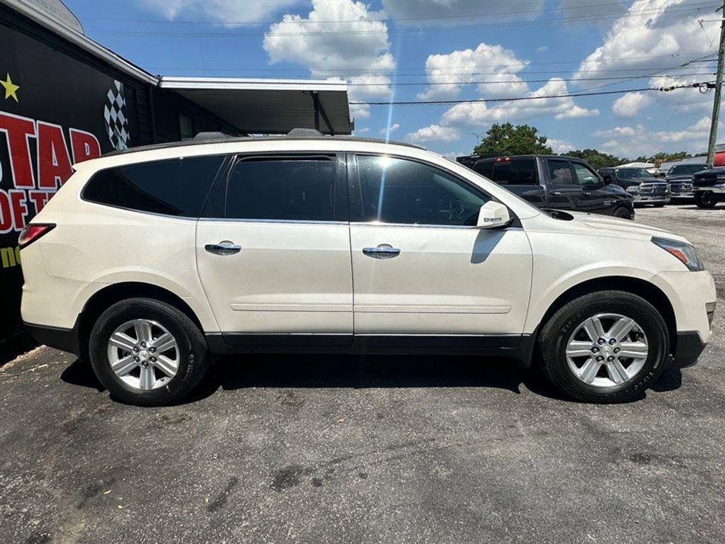 Used 2014 Chevrolet Traverse LT FWD image 8