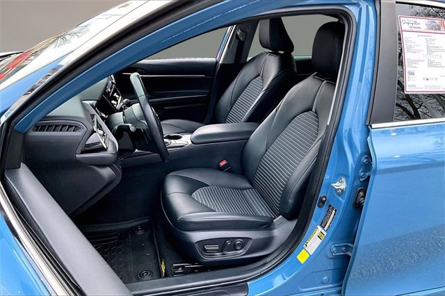 Used 2023 Toyota Camry SE image 18
