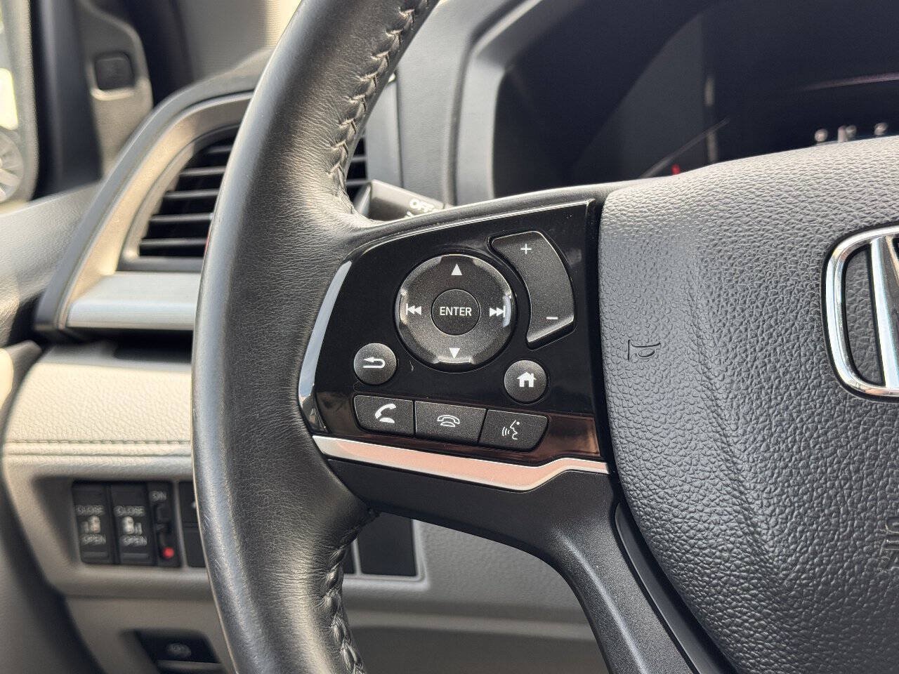 Used 2018 Honda Odyssey EX-L image 42