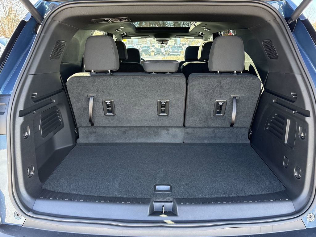 New 2026 Chevrolet Traverse LT w/ Sun and Wheel Package image 27