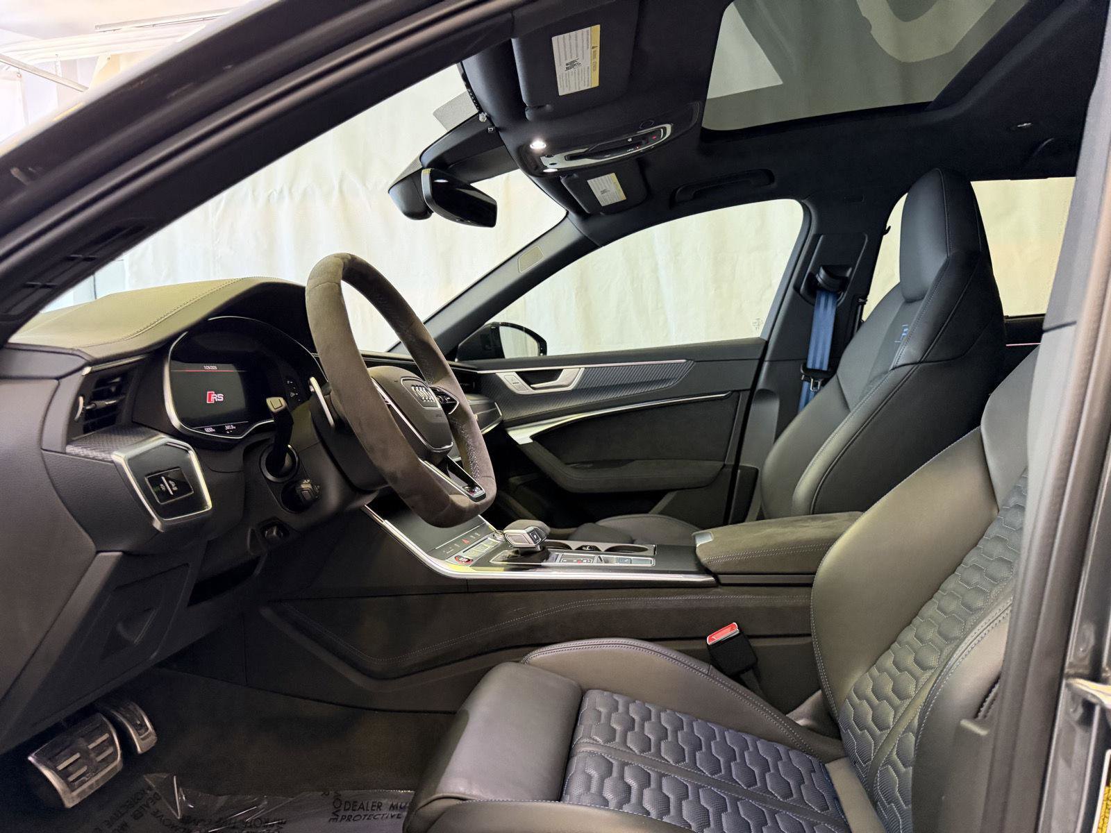 Used 2024 Audi RS 6 performance image 5