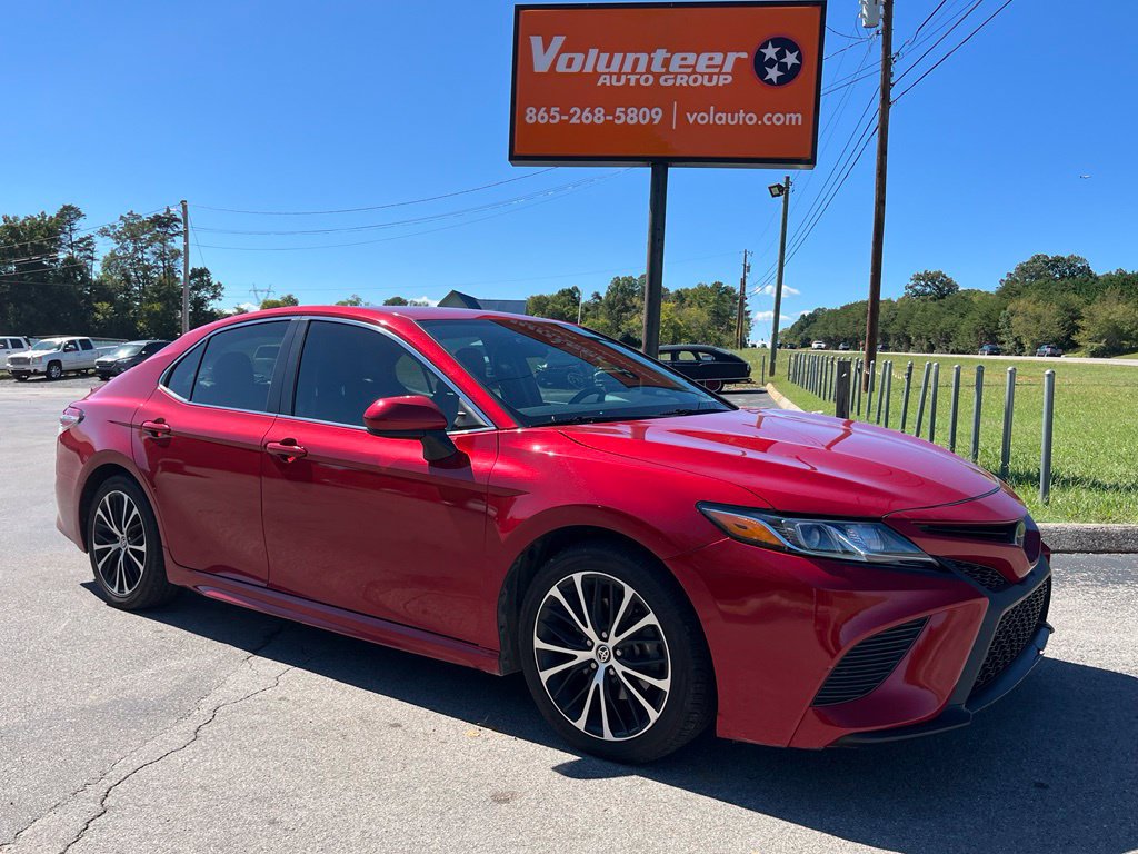 Used 2020 Toyota Camry SE
