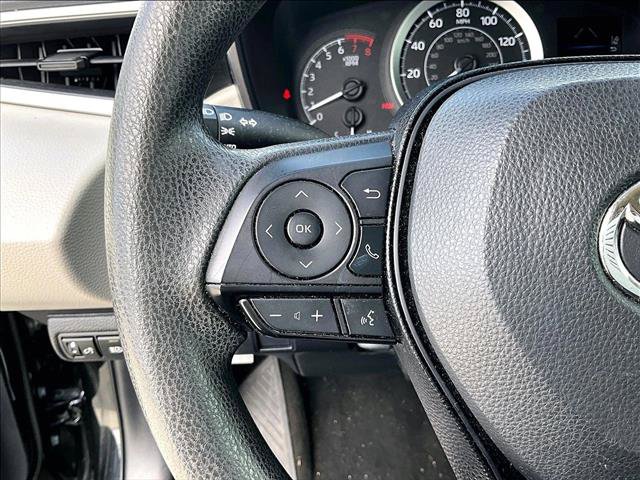 Used 2020 Toyota Corolla LE FWD image 20