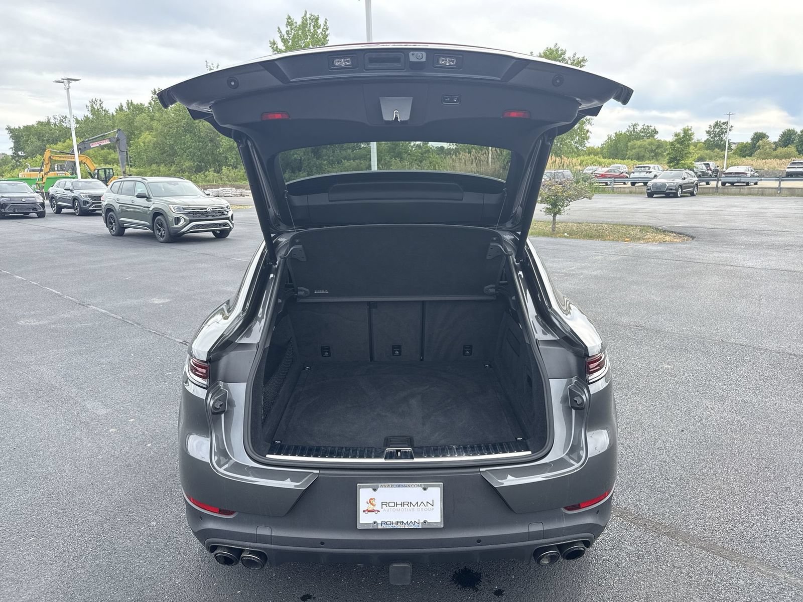 Used 2024 Porsche Cayenne Coupe AWD/4WD image 25